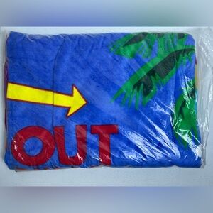 Vintage In-n-Out Burger Beach Towel Advertising Palm Trees unused